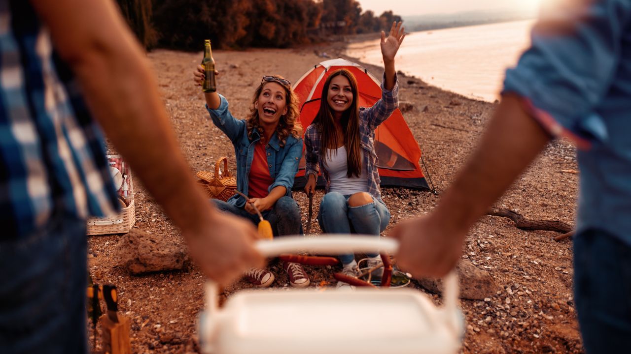 How to Keep Food Cold While Camping